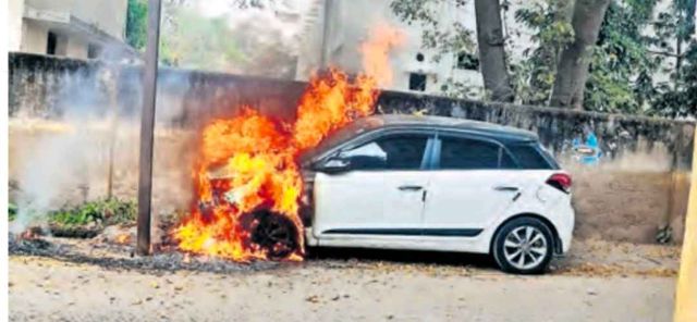 car fire accident in villupuram