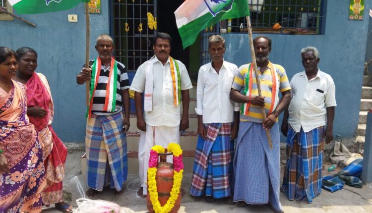 Anti-modernist protest against rising prices of petroleum products in Nedimozhiyanur village